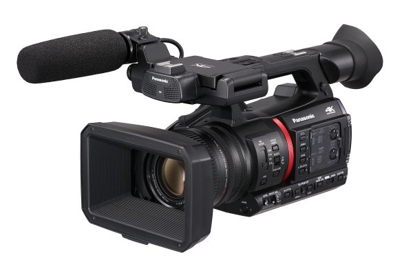 AG-CX350_1_slantLCDin_2